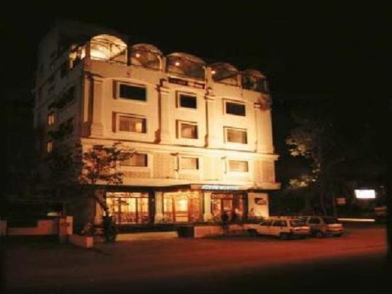 Parth Residency Hotel Ahmedabad Exterior photo