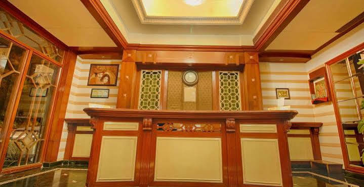 Parth Residency Hotel Ahmedabad Exterior photo